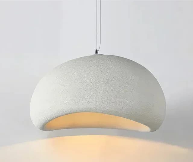 Suspension Kumo blanche, forme de galet, abat-jour texturé éclairé par en dessous